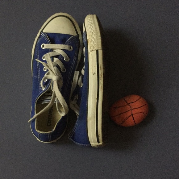 Blue Converse All-Stars - Picture 1 of 5